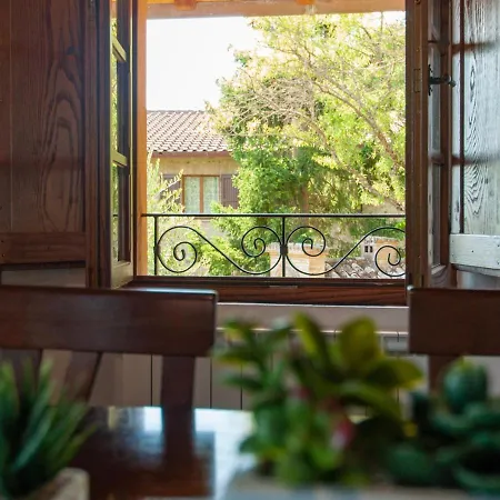 Il Poggio, Casa Rosa