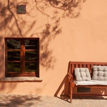 Il Poggio, Casa Rosa *