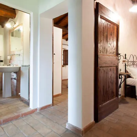 בית נופש Il Poggio, Casa Rosa אומברטידה