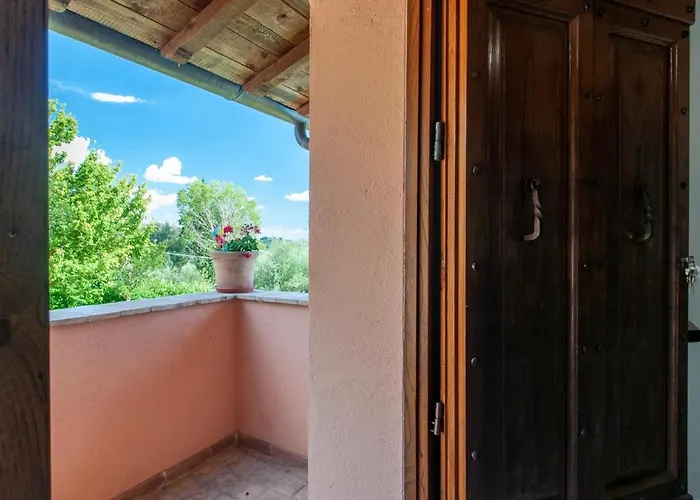 Il Poggio, Casa Rosa