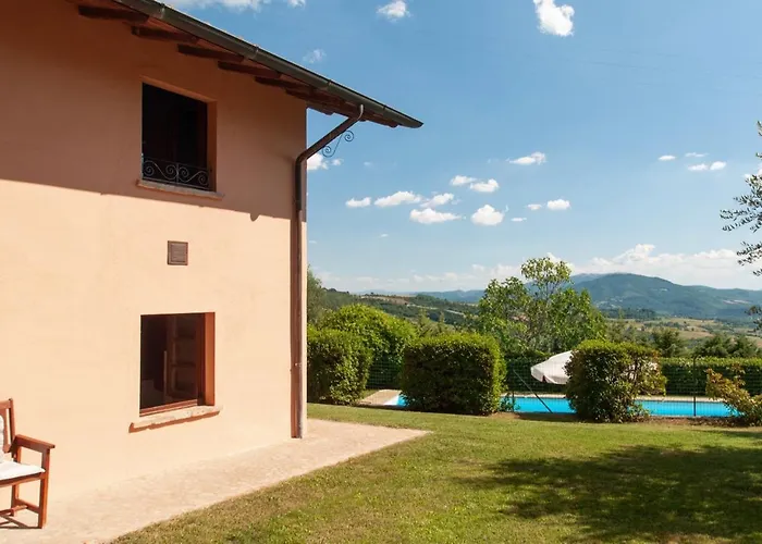 Il Poggio, Casa Rosa Casa de Férias *